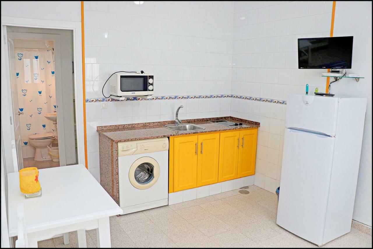 קוניל דה לה פרונטרה Apartamento Central Cerca De La Playa מראה חיצוני תמונה
